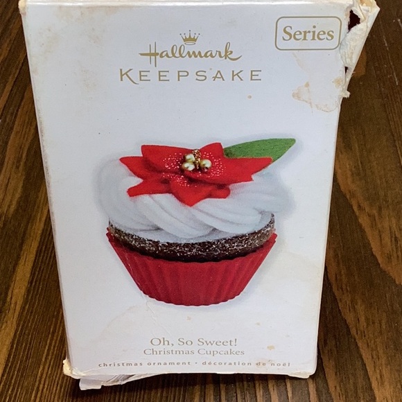 FINAL SALE PRICE Hallmark Cupcake Ornament & Nathan Water Bottle Holder - Picture 6 of 9